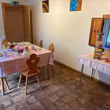 Les Ecureuils B&B 아롤라